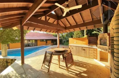Casa em condomínio fechado com 3 quartos para alugar na Vila de São Fernando, Cotia 