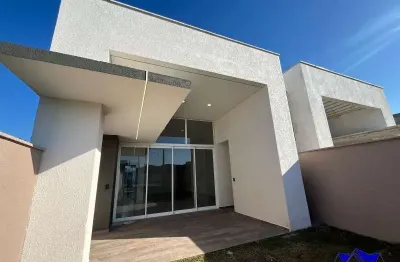 Casa térrea, com alto padrão de acabamento em guaratuba - balneário eliana.