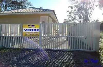 Casa geminada no condomínio ilhas belas ? averbada e apenas 3 quadras do mar em guaratuba!