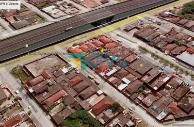 Oportunidade Imperdível: Área Comercial à Venda em São Vicente-SP, Bairro Parque das Bandeiras - Confira!