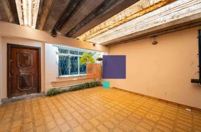 Casa de rua com 166m² com 03 dormitórios (01 suíte) e 02 vagas - vende-se na vila santa catarina