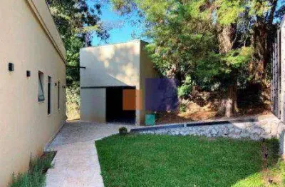 Casa de alto padrão em condomínio 405m² com 6 suítes, 6 vagas e piscina - vende-se em atibaia
