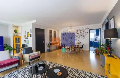 Apartamento161m² com 4 dormitórios (1 suíte) e 3 vagas - vende-se em moema