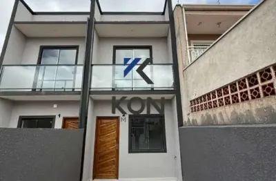 Sobrado de Frente para a Rua  Excelente Oportunidade no Tatuquara