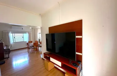 Casa com 3 quartos à venda no Jardim Europa, Assis 