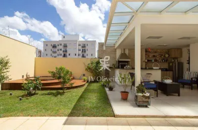 Casa com 3 Quartos à venda, 273 m² por R$ 2.500.000 - Jardim Leonor - São Paulo/SP