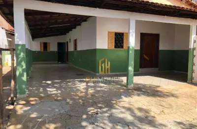 Casa e barracão em lote com 400m² no jardim america