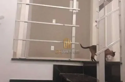 Belíssimo sobrado com 3 quartos no condomínio gramado residence