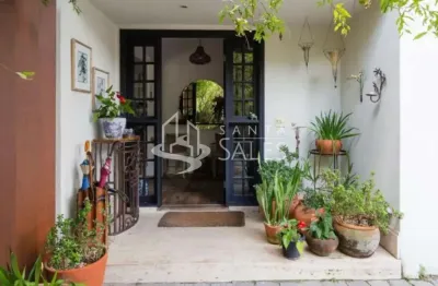 Casa térrea em butantã com 300m², 3 suítes e 3 vagas de garagem