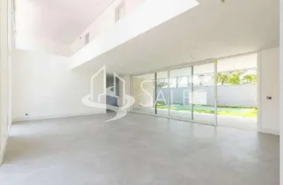 Casa de luxo em condomínio no jardim cordeiro, são paulo-sp: 4 quartos, 4 suítes, 2 salas, 6 banheiros, 4 vagas, 686 m².