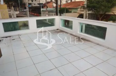 Luxuosa casa à venda na Vila Mariana, São Paulo-SP: 3 quartos sendo 3 suítes, 1 sala, 4 banheiros, 2 vagas, 202m², aceita Pet. Venha conhecer!