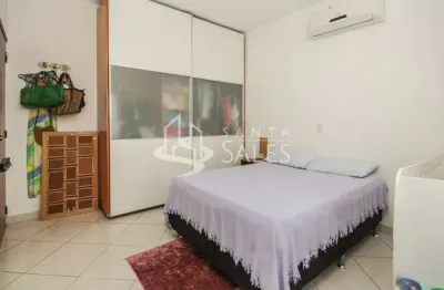 Espetacular casa assobradada à venda em vila hamburguesa, são paulo-sp: 3 quartos, 3 suítes, 3 banheiros, 4 vagas, 252m²!
