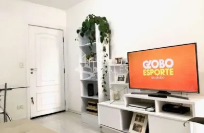 Apartamento à venda na vila mariana, são paulo-sp: 2 quartos, 1 sala, 1 banheiro, 1 vaga de garagem, aceita pet, próximo ao metrô, área de lazer com piscina!