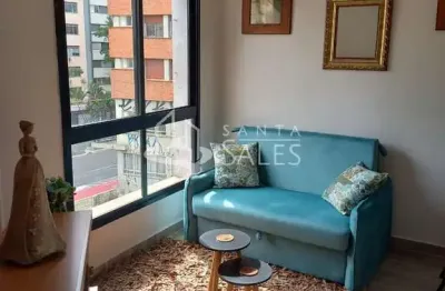Apartamento à venda no centro de sp: 1 quarto, 1 sala, 1 banheiro, 1 vaga de garagem, 33m². mobiliado, decorado, aceita pet. a uma quadra do metrô anhangabaú. lazer com piscina.