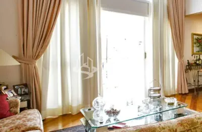 Imperdível casa de luxo no brooklin paulista: 4 quartos, 4 suítes, 2 salas, 6 banheiros, 6 vagas, 500m² - são paulo.  4 quartos, 4 suítes, aceita pet.