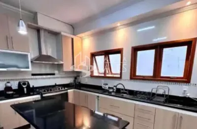Imperdível casa à venda em são paulo-sp, bairro vila irmãos arnoni! 3 quartos, 1 suíte, 2 salas, 2 banheiros, 2 vagas, 298m²