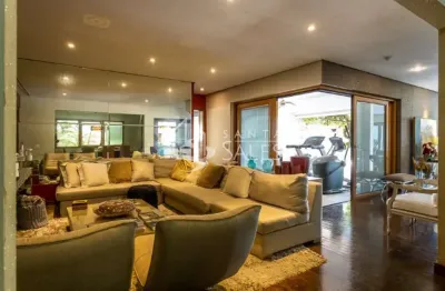 Residência de luxo em alphaville: casa com 6 quartos, 5 suítes, 3 salas e 796m² em santana de parnaíba-sp