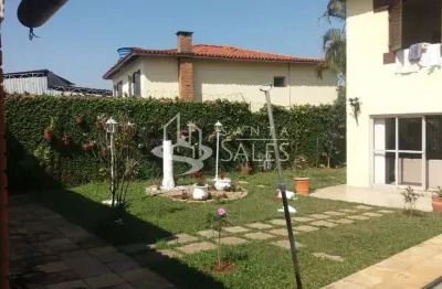 Imperdível oportunidade: casa à venda em interlagos, são paulo-sp, com 4 quartos, 2 suítes, 3 salas, 6 banheiros, 5 vagas de garagem e 258,00 m² de área total!