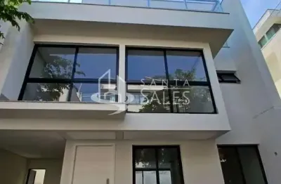 Casa de luxo em condomínio à venda em camburi, são sebastião-sp: 5 quartos, 3 suítes, 3 banheiros, 1 vaga de garagem.