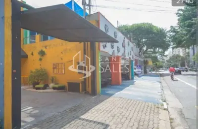 Casa comercial de alto padrão com 5 quartos e 5 salas em moema, são paulo-sp: 240m², 4 banheiros e 2 vagas de garagem!