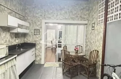 Casa à venda em santo andré-sp: 4 quartos, 1 suíte, 2 salas, 2 banheiros, 4 vagas de garagem e 266m² de área.