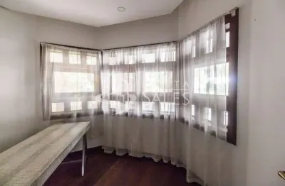 Luxuosa Casa em Condomínio à Venda em Alphaville, Santana de Parnaíba-SP: 4 Quartos, 4 Suítes, 6 Salas, 7 Banheiros, 4 Vagas, 635m²!