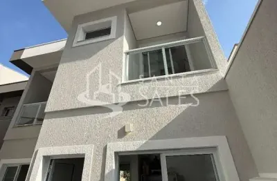 Imperdível casa à venda em são paulo-sp, parque são domingos: 3 quartos sendo 3 suítes, 5 banheiros, 5 vagas, 200m² de área!