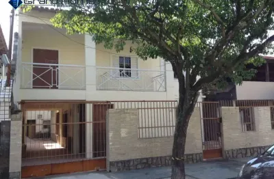 Casa com 5 quartos à venda na Rua Milton Caldeira, Itapuã, Vila Velha
