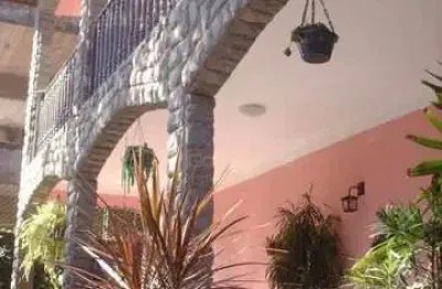 Casa com 4 quartos à venda na Rua Milton Caldeira, Itapuã, Vila Velha