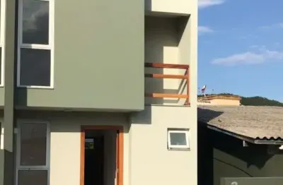 Casa com 2 quartos para alugar na Servidão Romeu Joaquim Antunes, 174, Campeche, Florianópolis