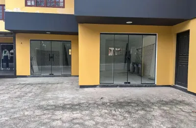 Sala comercial para alugar na Rua Auroreal, 810, Campeche, Florianópolis