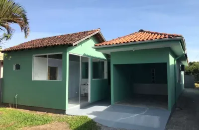 Casa térrea 2 dormitórios e edícula - contrato anual - campeche.