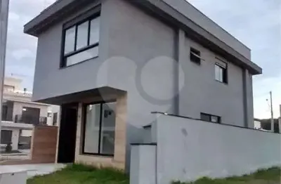 Casa em condomínio fechado com 3 quartos à venda na Rua Irma Schreiner Maran, 503, Santa Cândida, Curitiba