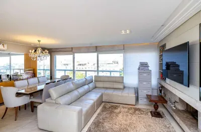 Apartamento com 3 quartos à venda na rua abrahão melnick, 11, rio branco, porto alegre por r$ 2.295.000