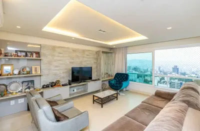 Apartamento com 3 quartos à venda na Avenida Encantado, 55, Petrópolis, Porto Alegre por R$ 1.800.000