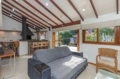 Apartamento com 4 quartos à venda na rua cabral, 1573, rio branco, porto alegre por r$ 1.199.000