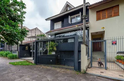 Casa em condomínio fechado com 3 quartos à venda na rua joão paetzel, 1060, chácara das pedras, porto alegre por r$ 1.500.000