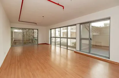 Sala comercial para alugar na rua doutor vale, 555, moinhos de vento, porto alegre por r$ 5.000