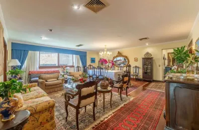 Apartamento com 4 quartos à venda na Rua Santo Inácio, 455, Moinhos de Vento, Porto Alegre por R$ 2.670.000