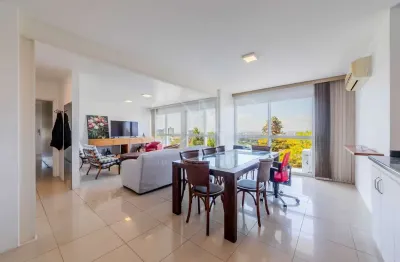 Apartamento com 3 quartos à venda na Rua Carlos Huber, 442, Três Figueiras, Porto Alegre por R$ 2.000.000