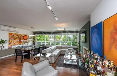 Apartamento com 3 quartos à venda na Rua Abrahão Melnick, 11, Rio Branco, Porto Alegre por R$ 2.600.000