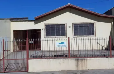 Casa a venda  com terreno  de 200 m²  80 m²  de construção ,  parigot 1