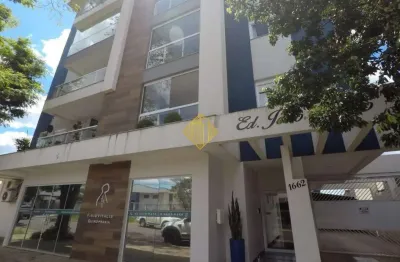 Apartamento próx. a mercado / restaurante e lago municipal.