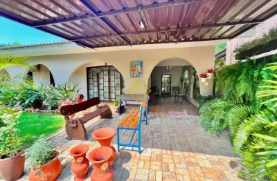 Casa com 3 quartos à venda na Vila Industrial, Toledo 