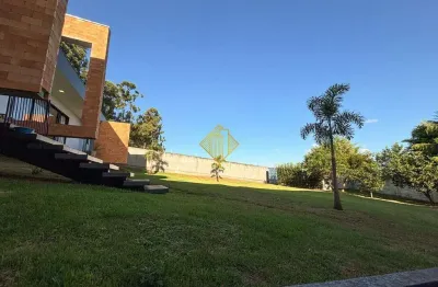 Refugio de luxo e tranquilidade, chacara a 7 km do centro da cidade!