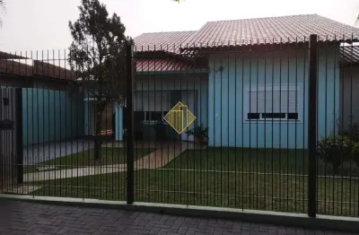 ** casa com 01 suíte e 02 quartos, piscina, sobra de terreno, ótima localização - marechal cândido rondon **