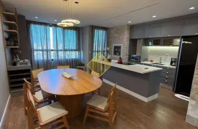 Lindo apartamento mobiliado, com 1 suíte mais 2 quartos.