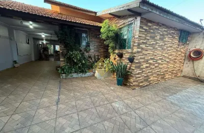 Casa à venda no Jardim Europa, Toledo 