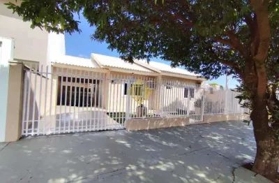 Casa com piscina, 1 suíte e dois quartos para venda no jardim gisela em toledo - paraná