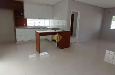 Casa pra alugar no jardim parizoto com suite/closet mais 3 quartos, garagem paralela em toledo-paraná